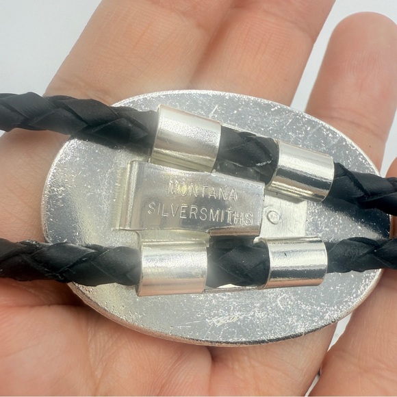 Montana Silversmiths Engraved Silver Bolo Tie - Picture 8 of 15